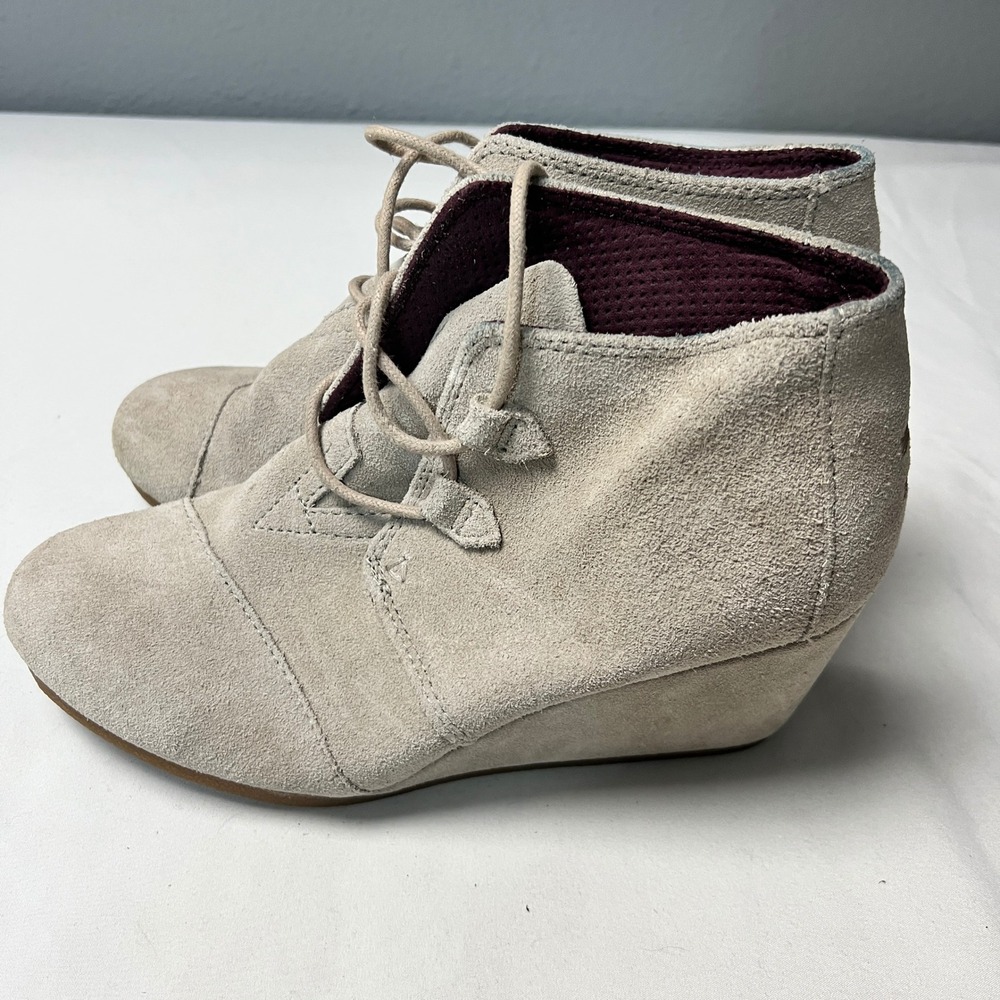 TOMS Suede Desert Wedge Booties Lace‎ Up Casual Ankle Boots 3" Heel Size 8.5